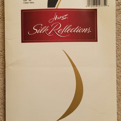Hanes Silk Reflections Control Top Navy 718 Silky Sheer Pantyhose Size AB (seal)